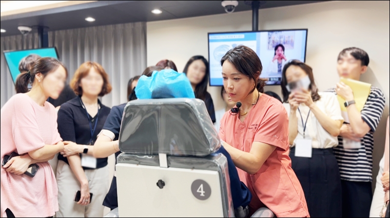 휴젤·디캐럿의원, '안전한 필러 시술법' 세미나 개최 