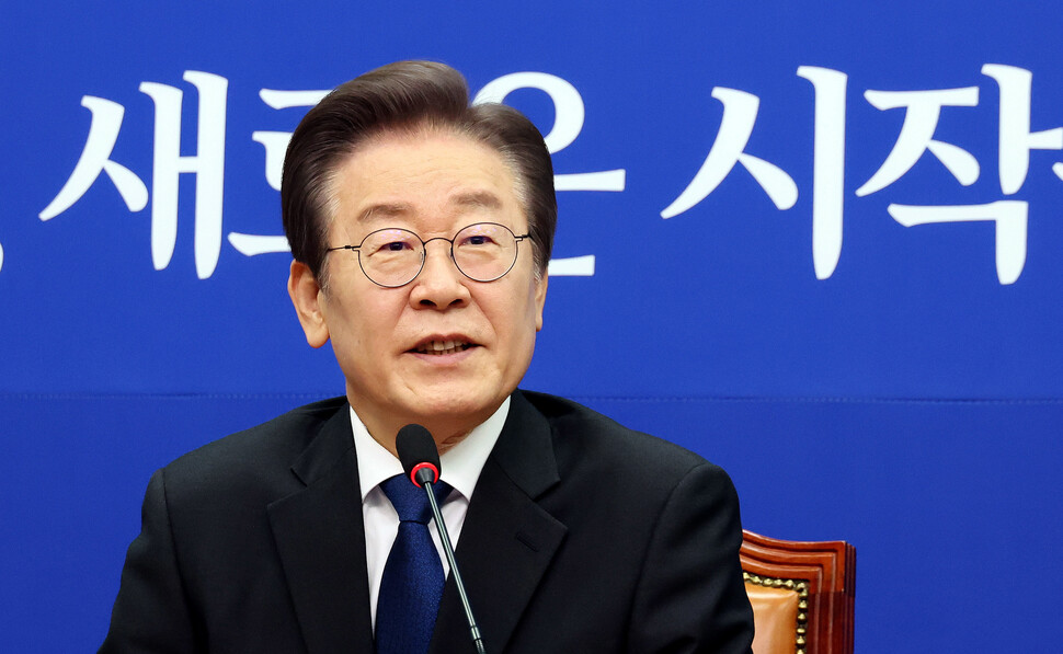 의협회장과 만난 이재명 "의료 붕괴 심각성 공감대"