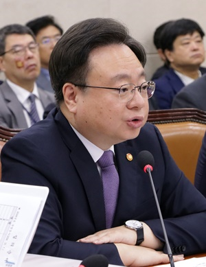 복지부, 국산약 보호위한 '급여재평가 기준 개선' 예고