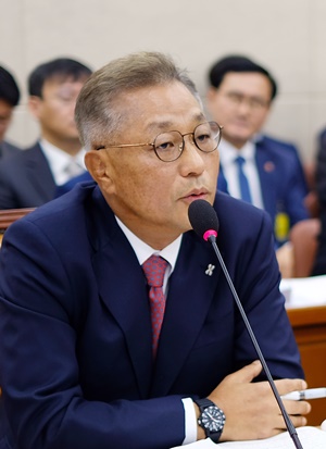 "심평원장 배우자가 김건희 여사에게 목걸이 빌려줬나?"