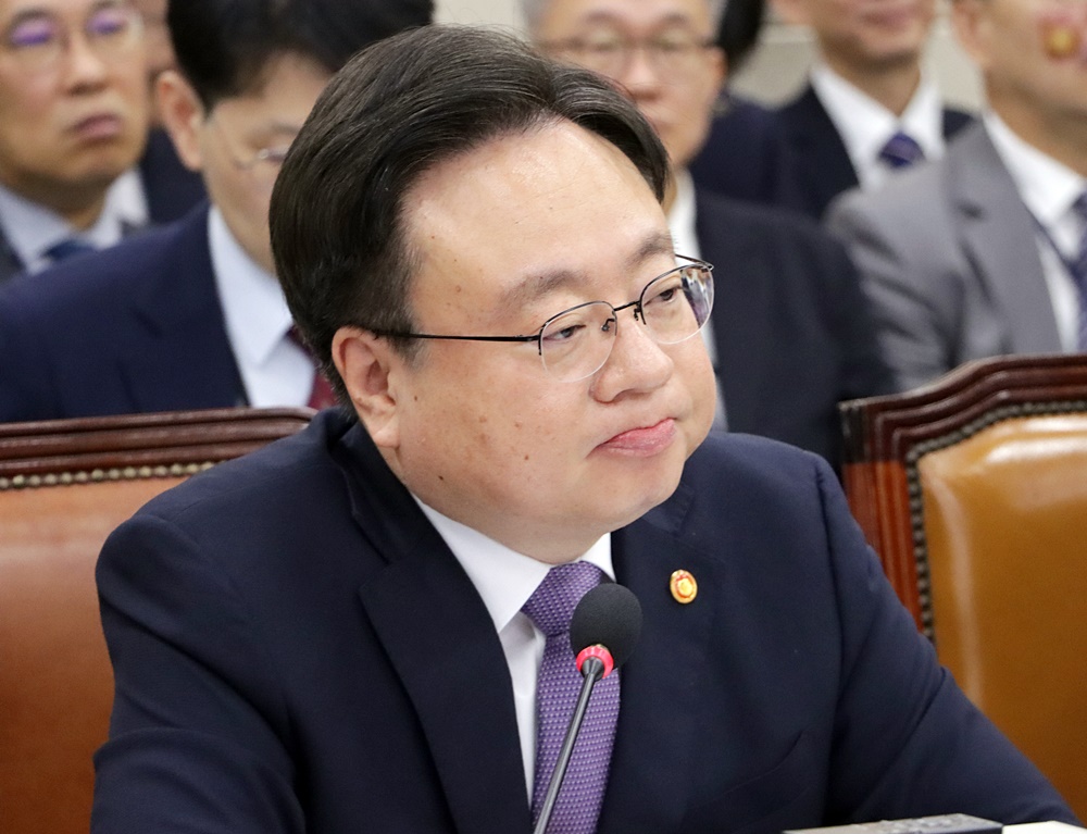 의료법 논란 '병원 예약 앱'…복지부는 1년 넘게 방관