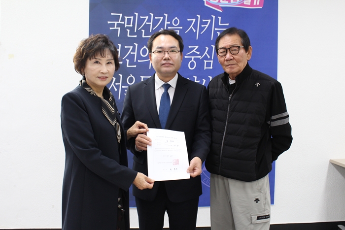 [서울] 김위학 예비후보 등록...본격 선거운동 박차