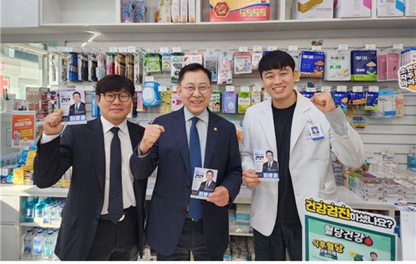 [대약] 최광훈, 강서·은평구 약국가 방문해 지지 호소
