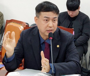 "경증질환, 약국서 치료하는 셀프메디케이션 필요해"