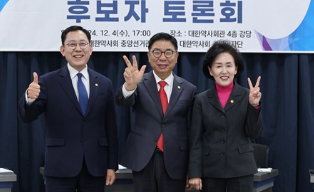 동영상 파문부터 한약사 이슈까지…최-권-박, 날선공방