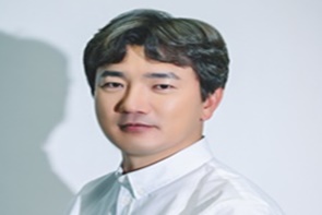 "개국약사가 골프학과 신입생이 된 이유요?"