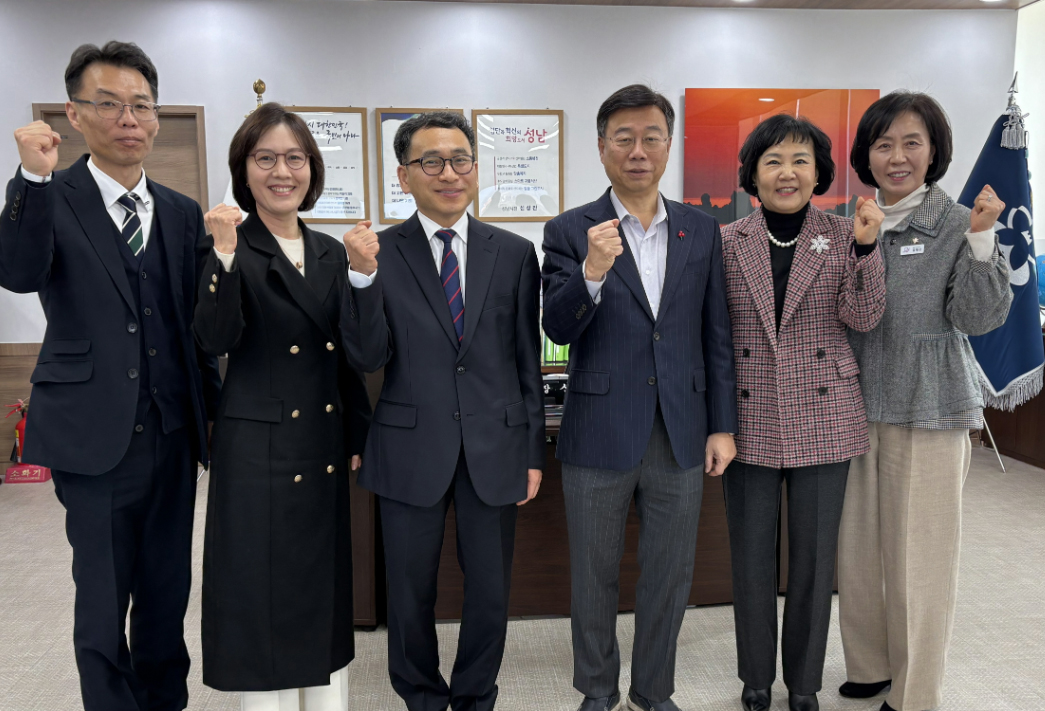전성표 성남시약사회장, 신상진 시장과 협력방안 논의