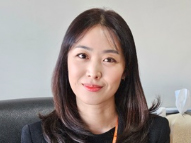 "얼짱 CF스타 타이틀 추억으로…이젠 교수가 천직"
