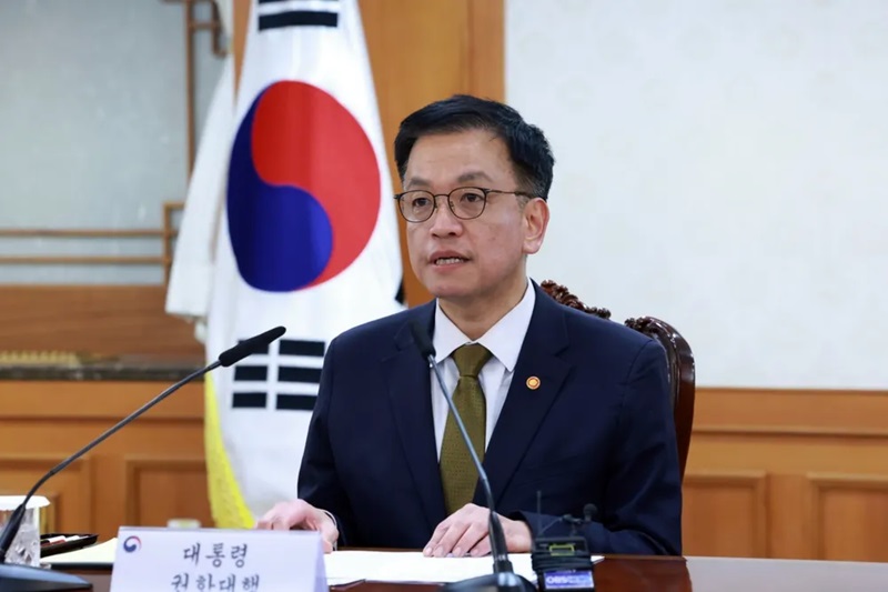 최 대행, 의정갈등 속 '의료개혁' 의지…"과감히 법 개정"