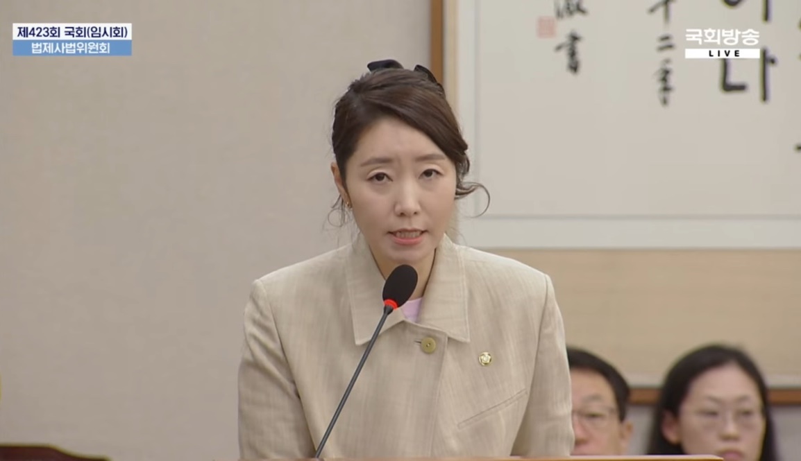 의사 수급추계위법 법사위 통과…27일 본회의 처리 수순