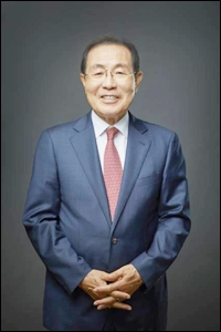 윤동한 한국콜마 회장, 산불 피해지역에 1억 기부