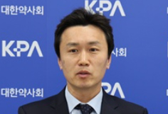 "3.3% 인상, 약국경영 악화 반증…최선 다했지만 부족"