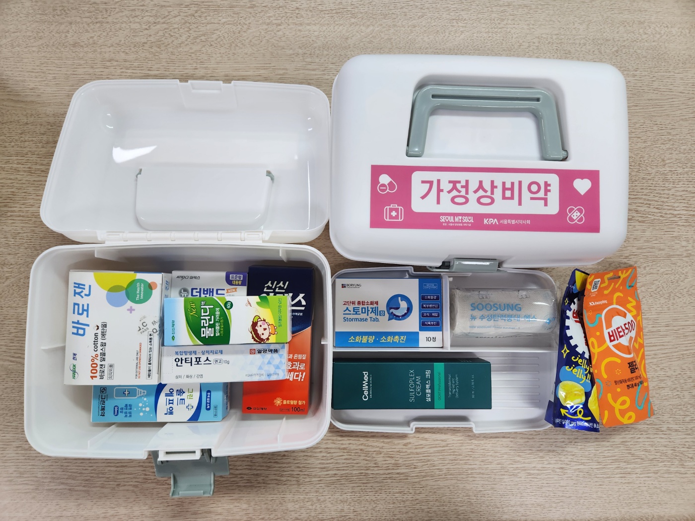 서울시약, 노령여성근로자 돌봄약국에 물품 제공 