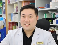 "문전약국도 특색 있어야죠"...소분 건기식으로 승부