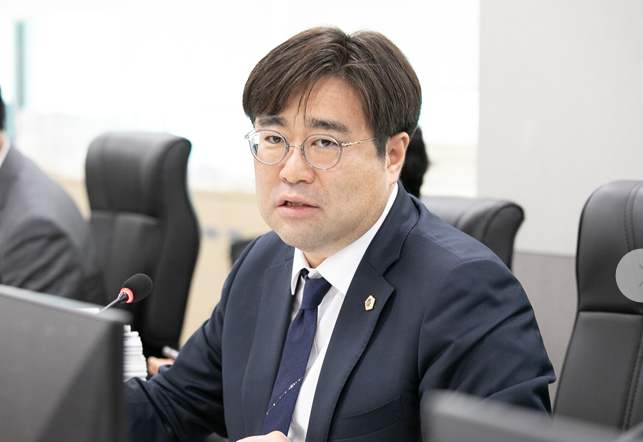 이진형 의원 "긴급아이돌봄 사업 수요 예측 실패"