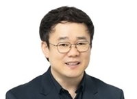 "A.I 웨어러블 의료기기로 글로벌 리딩기업 도약"