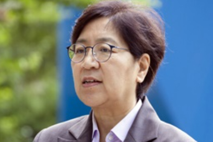 정은경 취임…'비대면진료·약배송·제네릭 관리' 탄력