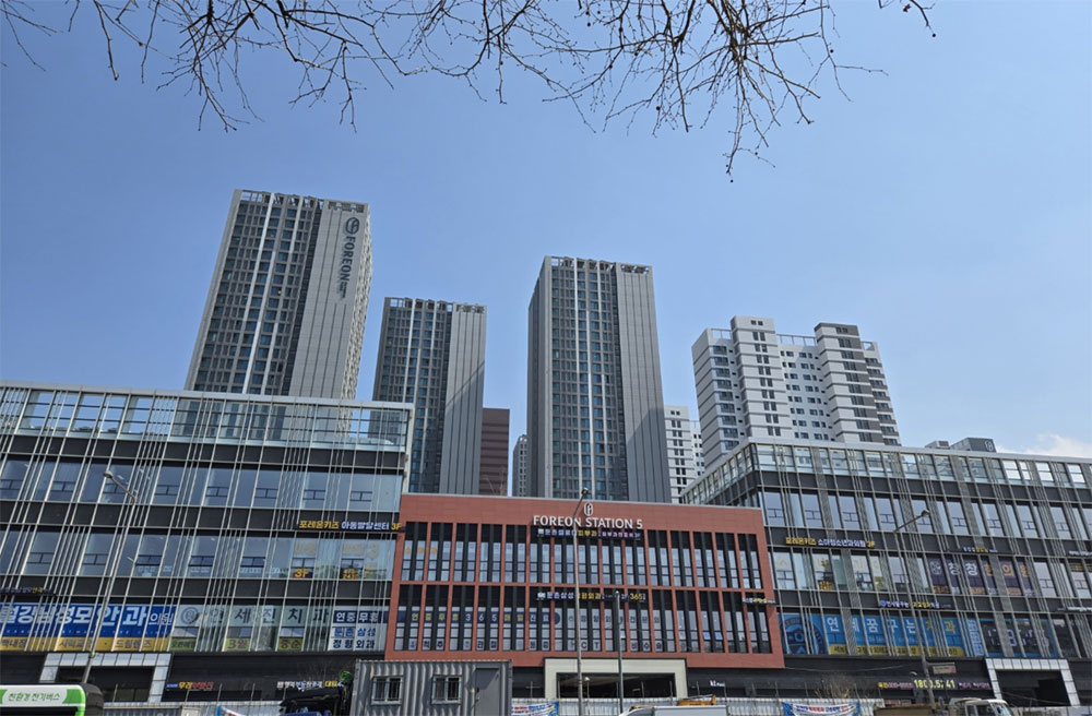 약국 17곳 무더기 개설된 파크포레온...반년 새 2곳 폐업