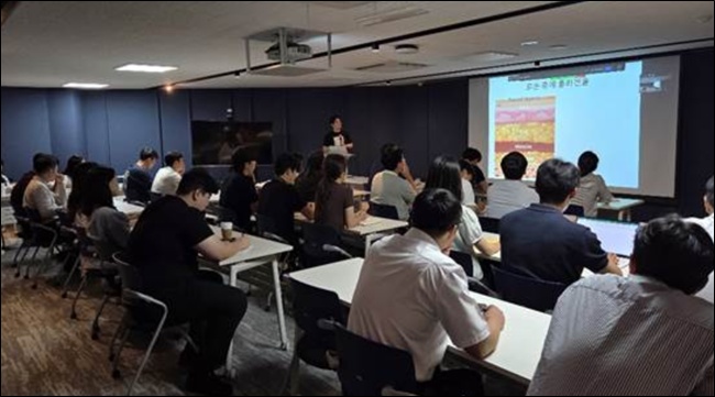 휴젤, ‘블루로즈 중심 병합 시술’ 임직원 교육 진행