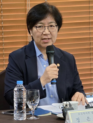 정은경, 단체장 만나 "국정과제, 지역·필수·공공의료로 수렴"