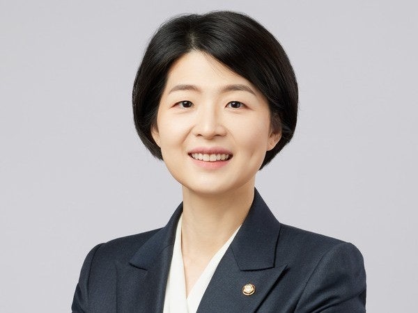 한지아 의원 "성분명 처방, 또 다른 의료대란 도화선"