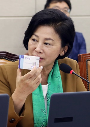 '창고형 약국' 명칭·간판 금지법 등장…"약물 오남용 축소"