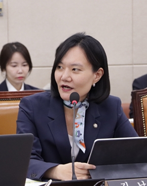 병원장 특수관계 간납업체 거래제한·보고의무 강화법 추진 
