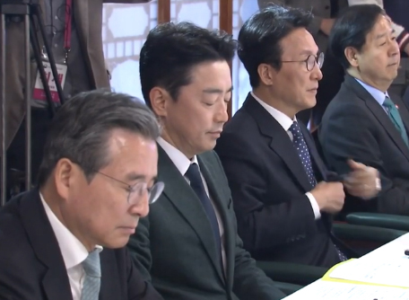 당정, 비대면 진료 제도화 합의..."현장 혼란 최소화"